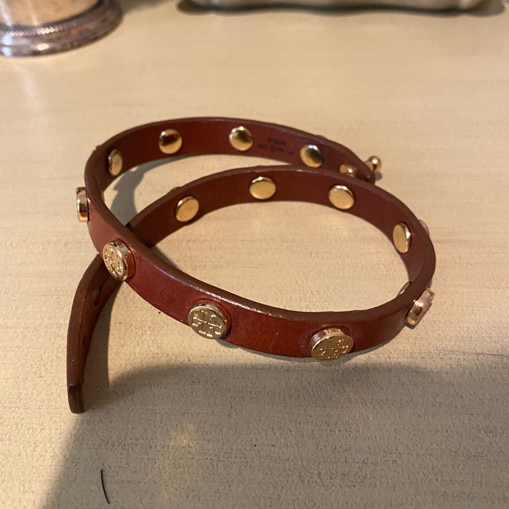 pre-loved  Tory Burch leather wrap bracelet